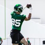 Mason Taylor catches a pass during New York Jets practice