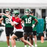 Cade Klubnik throws during Jets training camp Day 2.